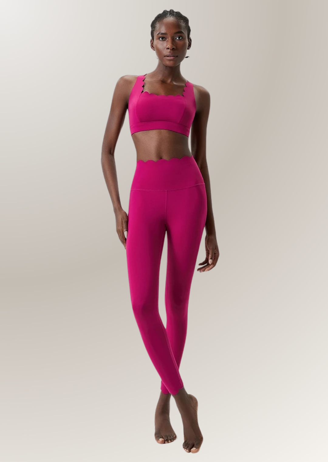 Scalloped Sculpt & Flow Seamless Set